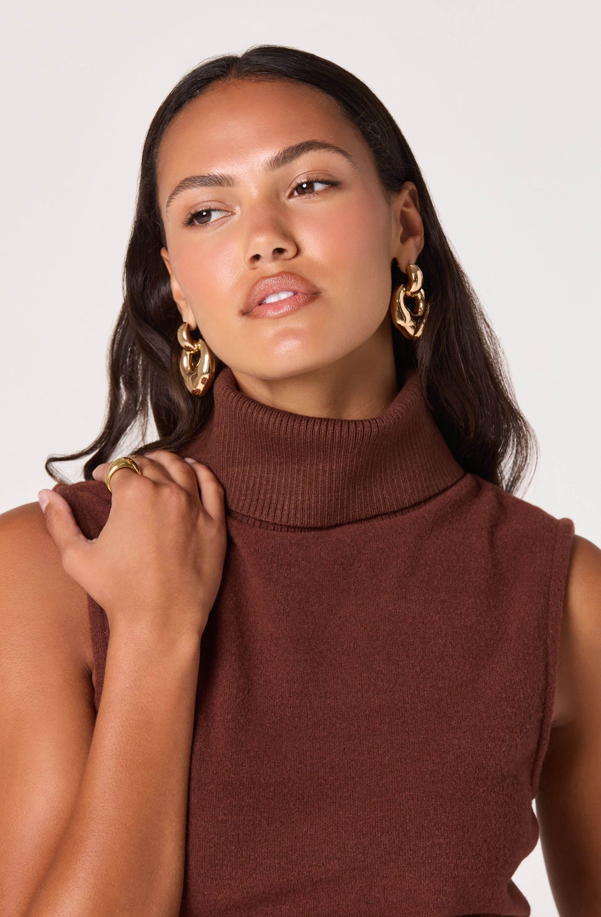Sleeveless Knit Turtleneck Top